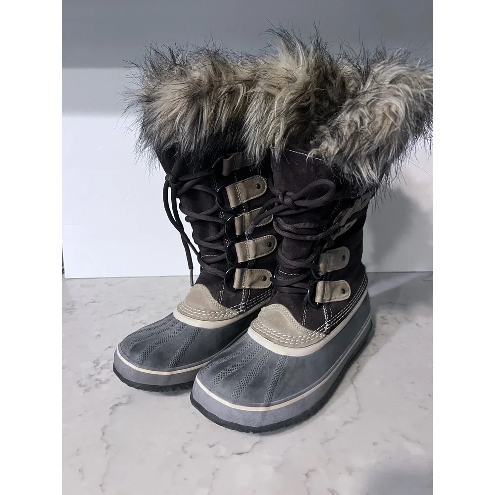Sorel Women's Joan of Arc Boots Waterproof Fur Trimmed Lace Up Size 8‎ (READ)